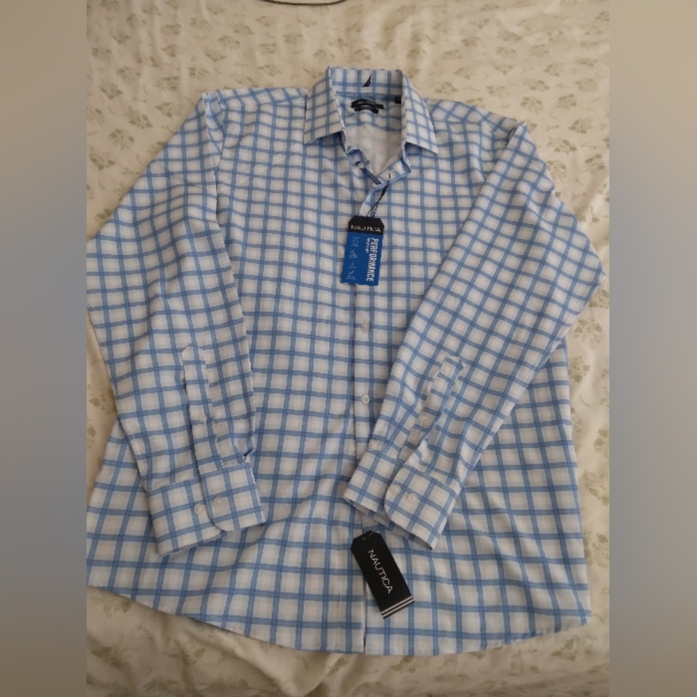 Nautica Men L long sleeve Button Down shirt